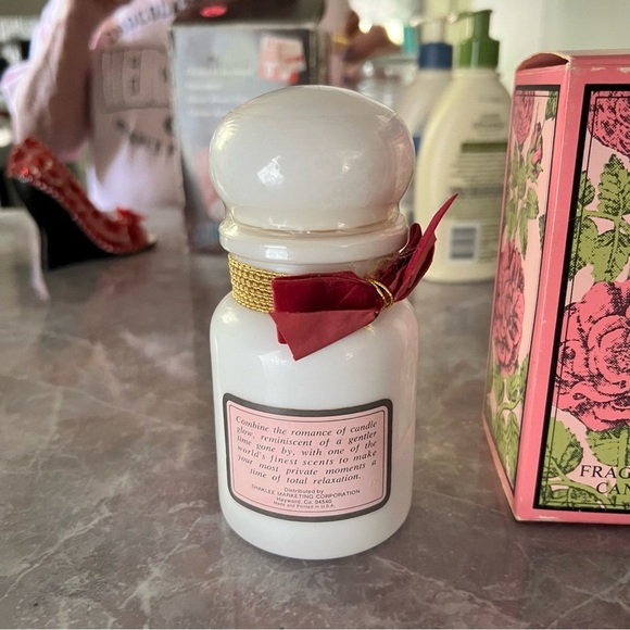 NIB Vintage Lady Shaklee Fragrance Milk Glass Candle - Picture 4 of 5